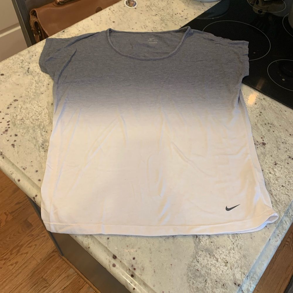 Nike Dri Fit Gray to White Fade Slouchy T-Shirt O/S